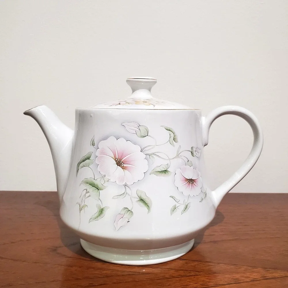 Teapot with morning glories pattern, hand-painted‎ gold trim 6